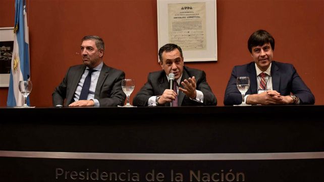 Estudiantes de ingeniería podrán cambiar de universidad sin rendir equivalencias: se extenderá a otras carreras