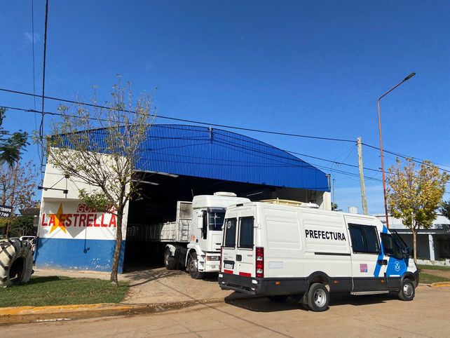 Prefectura Naval realizó nueve de los 27 allanamientos ordenados por la jueza federal de Concordia Prefectura Naval realizó nueve de los 27 allanamientos ordenados por la jueza federal de Concordia