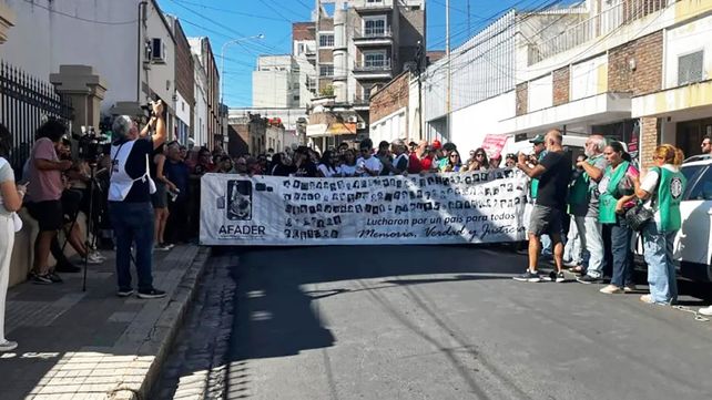 La Multisectorial de DD.HH se movilizó contra el desmantelamiento del Registro Único y la caída de contratos de trabajadores del área Derechos Humanos