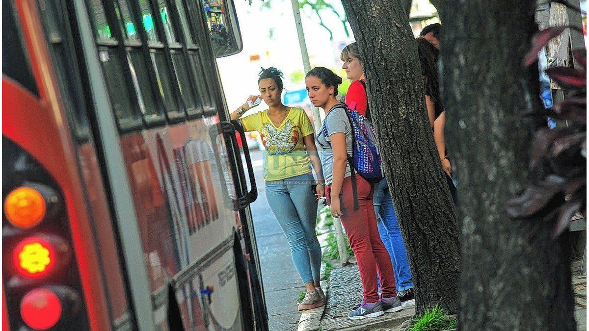 Paraná se levantó el paro de colectivos