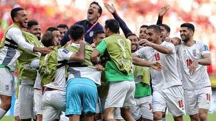 Qatar 2022: Irán marcó 2 goles en 2 minutos y venció a Gales