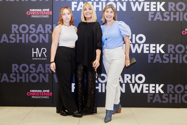 Lorena Notta, Adriana Constantini y amiga