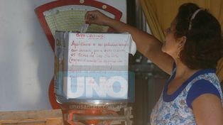 Los vecinos de Santa Rosa de Lima juntan plata para arreglar una calle