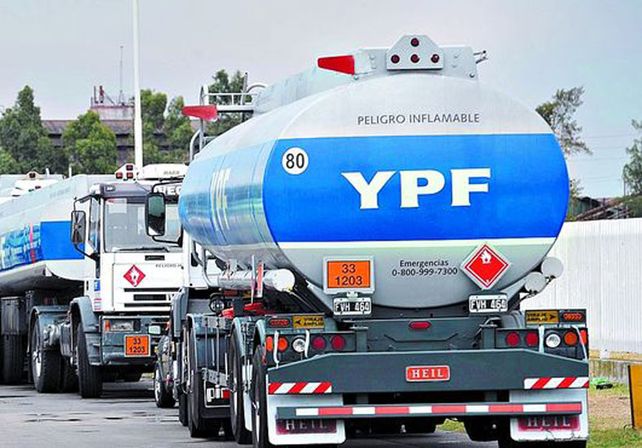 De paro. Algunas estaciones de servicio de la ciudad registraban faltante en el fluido.