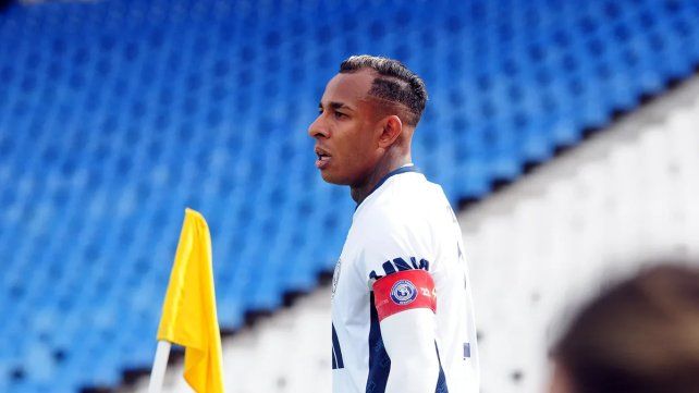 Sebastián Villa regresó a Independiente Rivadavia y fijaron una cláusula millonaria de salida