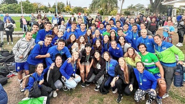 Banco Provincial fue subcampeón en damas y caballeros en Paraná.