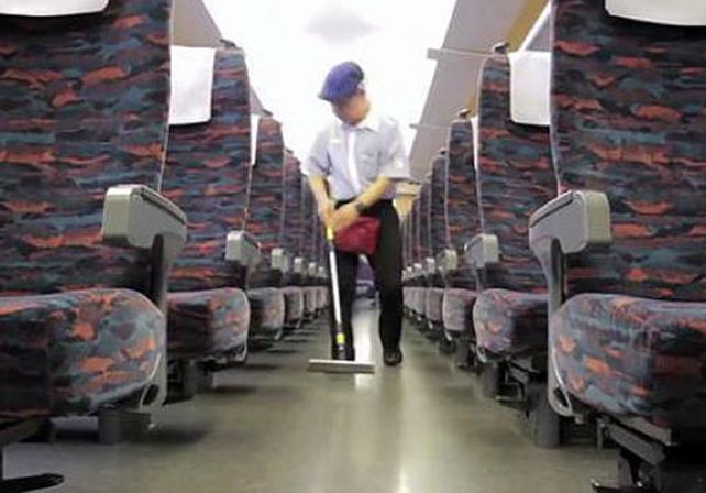 La milagrosa limpieza del tren bala japonés se hace viral en Internet
