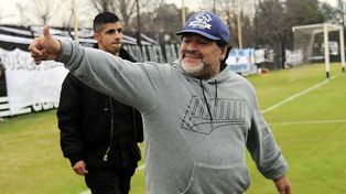 “La única que me quería ver vivo era Gianinnita”, advirtió Diego Maradona