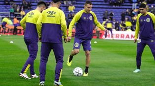 Marco Ruben y los primeros movimientos en la previa de un partido oficial en Central.