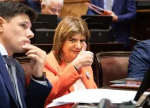 Bullrich profundiza sus diferencias con el Gobierno y publica un video con una canción de Lali Espósito