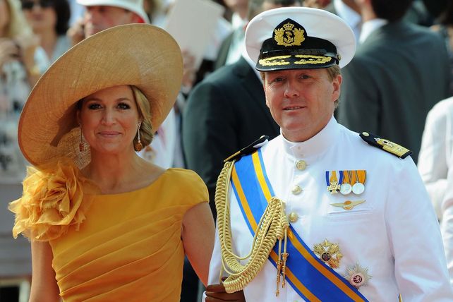 Le pidieron a la reina Máxima que renuncie a su pasaporte argentino