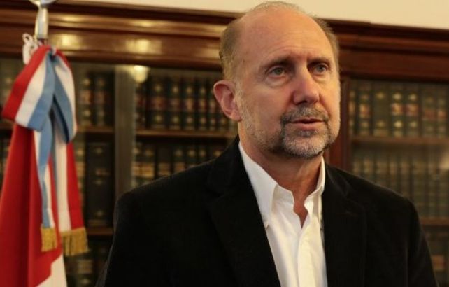 Perotti dispuso congelar su salario y el de todo su gabinete por 180 días