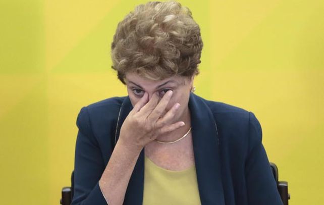 en problemas. Dilma enfrenta una crisis económica “severa” según la Ocde. (NA)