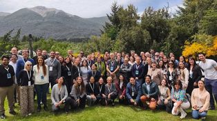 Los participantes del Patagonia Synuclein Workshop 2025, reunidos en Villa La Angostura.