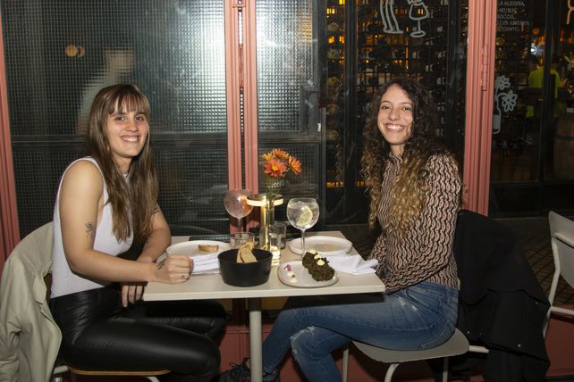 Candela Moresi y Lourdes Rubeolo.
