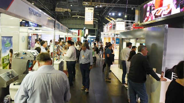 Primer día. Fiar abrió ayer sus puertas y mostró una feria renovada en estética y variedad de productos.