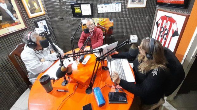 VÍCTOR GONZÁLEZ. JAVIER ARAGÓN. GERALDINE SMIDT La Primera Edición de Radio La Voz con Víctor González. Sección: Por los medios.