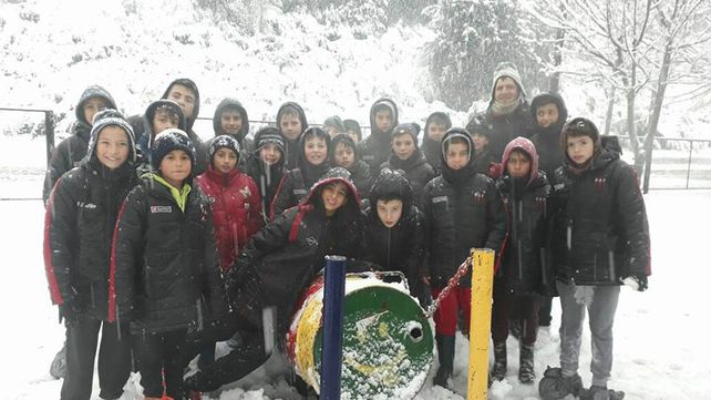 En la nieve. Las categorías 2004 y 2005 de Patronato disfrutan de su viaje de recreación en San Martín de los Andes.&nbsp;
