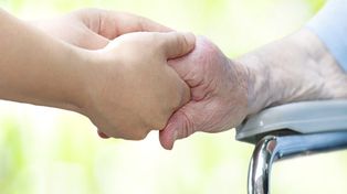 La desconexión social es apuntada por la OMS como una problemática global a atender con urgencia