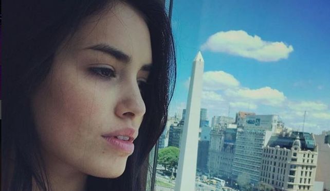 Lali Espósito se emocionó al cantar el Himno tras los hechos de violencia en el Congreso