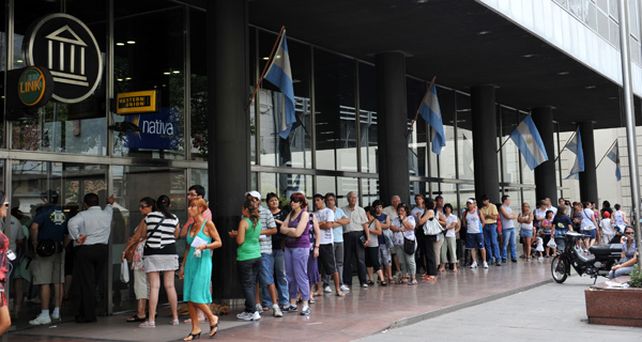 No hay banco mientras que en la Municipalidad la actividad es normal