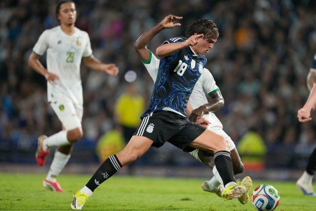 Nicolás Paz busca recuperarse de una lesión para estar presente en el Mundial.