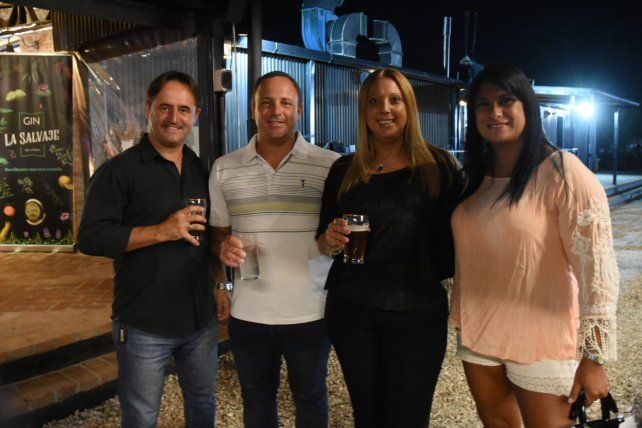 Diego Rodríguez. Pablo Arcadigni.  Cecilia Sánchez. Carina Almirón