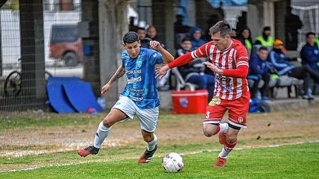 Juventud Unida goleó a Atlético Paraná por el Federal A