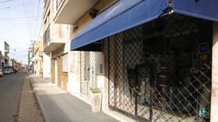 “Con cada robo cuesta más abrir las puertas del negocio”, dijo un comerciante