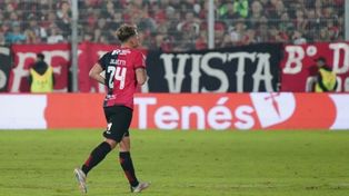 Mateo Silvetti se retiró del partido ante Huracán con un golpe.