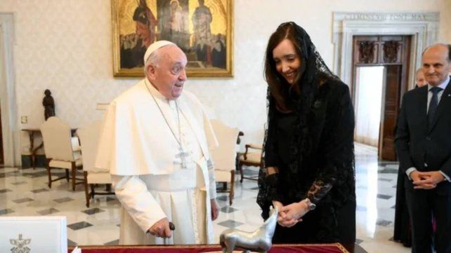 El papa Francisco recibió a Victoria Villarruel en el Vaticano