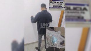 Intentó ingresar 16 dosis de cocaína en un tubo de dentífrico a la cárcel de Las Flores y fue detenido