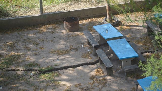 Chequean el estado de la costa central para evitar más derrumbes