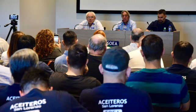 Los dirigentes del sindicato de aceiteros de San Lorenzo advirtieron sobre las maniobras de Vicentin.