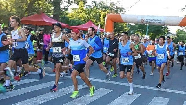 Gran marco para otro Maratón José Oliva en Santo Tomé Gran marco para otro Maratón José Oliva en Santo Tomé
