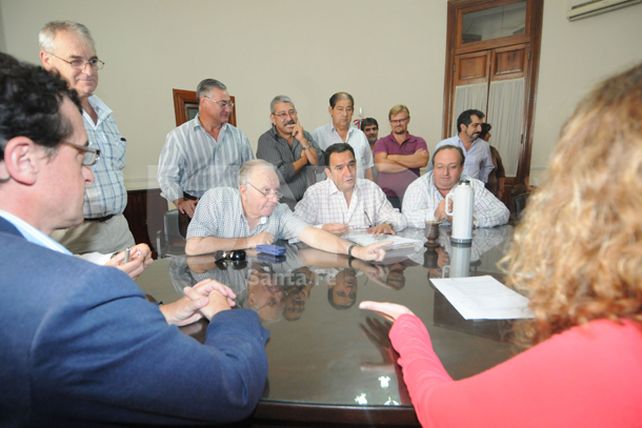 Municipales acordaron un 29 % en dos veces