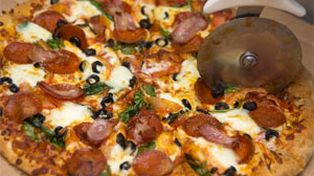 Las razones por las que la pizza fue declarado el alimento más adictivo del planeta