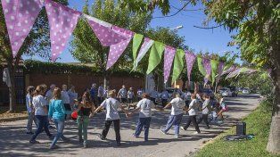 La Actividad Física brinda beneficios para la salud en todas las etapas de la vida. Bajo el lema “Movete y viví feliz”, este 6 de abril se conmemora el Día de la Actividad Física