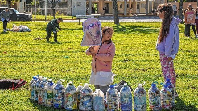 En la Misión Eco Botella participaron niños de seis escuelas de Ramírez
