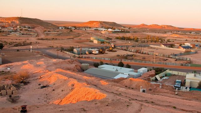 Las sorprendentes imágenes de una ciudad subterránea en medio del desierto de Australia