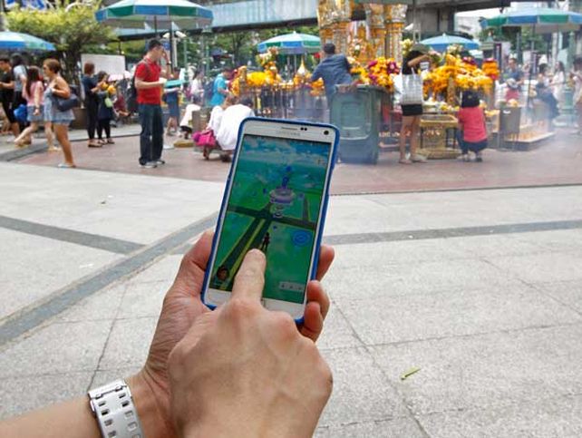 Por razones de seguridad, el alcalde de una comuna francesa prohíbe pokémones por decreto