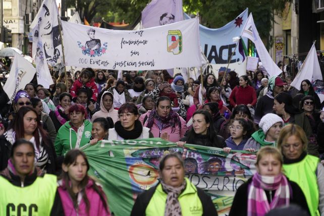 Masiva marcha de Ni Una Menos en Rosario: todas las fotos de la ...