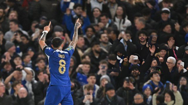 Enzo Fernández llegó a su quinto con la camiseta de Chelsea