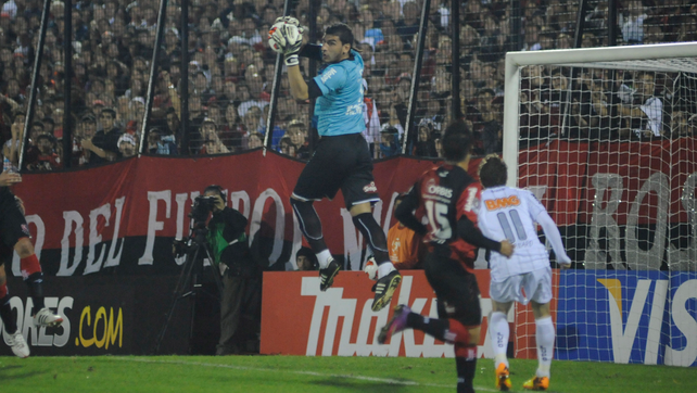 Nahuel Guzmán fue paciente hasta que el Tata Martino le dio continuidad en el arco de Newell's.