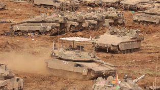 Tropas israelíes se reúnen en una zona de concentración, en el norte de Israel, cerca de la frontera con Líbano &nbsp;