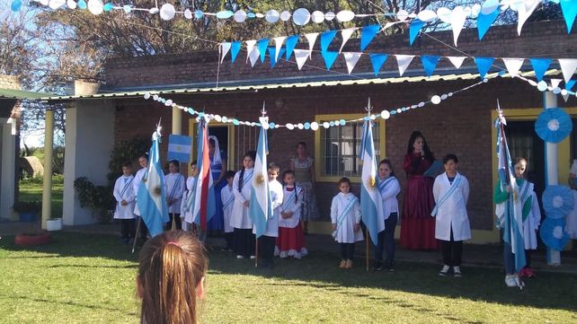 Escuelas rurales compartieron los festejos del 25 de Mayo