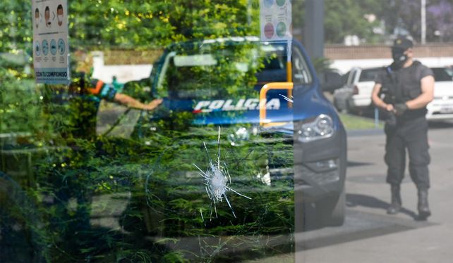 Esta madrugada fue baleada la estación de servicio ubicada en Ovidio Lagos al 5200