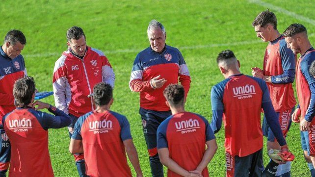 Unión viaja este viernes con equipo confirmado para jugar ante Rosario Central. Unión viaja este viernes con equipo confirmado para jugar ante Rosario Central.