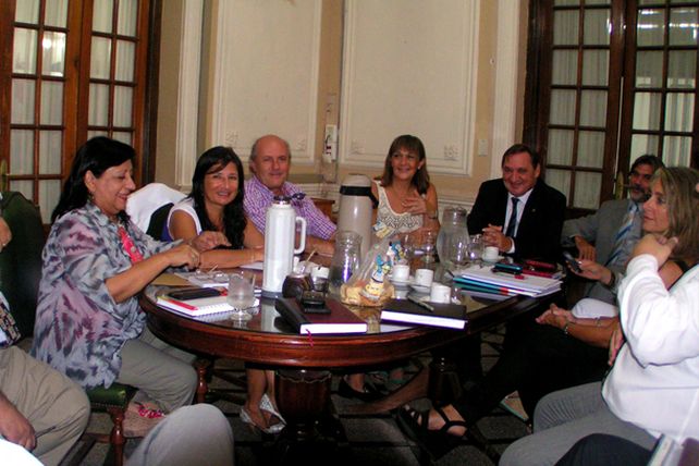 Retoman hoy la paritaria con representantes de los profesionales de la salud