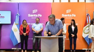 Fiorenza rubricó el acuerdo que permitirá ampliar los fondos destinados a las obras de alumbrado público